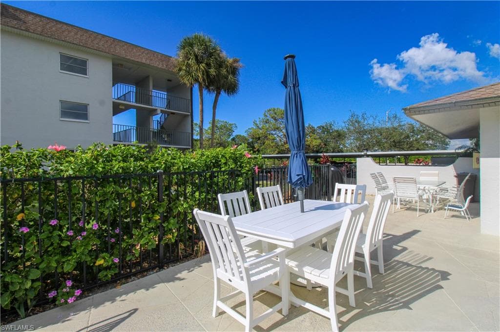 5635 Rattlesnake Hammock Rd 102d, Naples, FL 34113-14