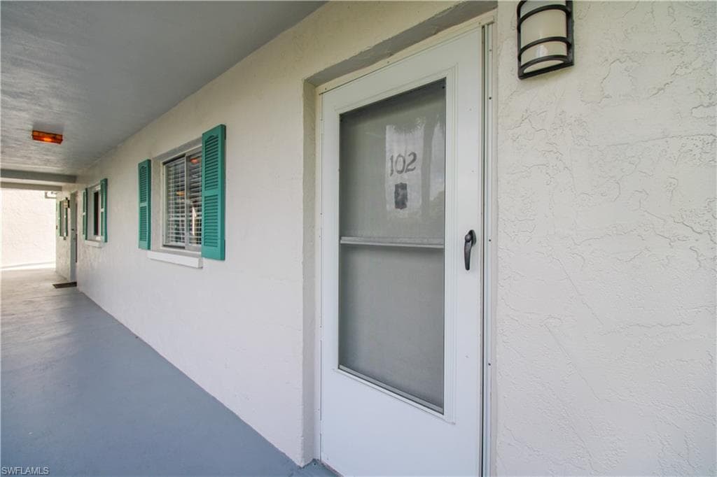 5635 Rattlesnake Hammock Rd 102d, Naples, FL 34113-17