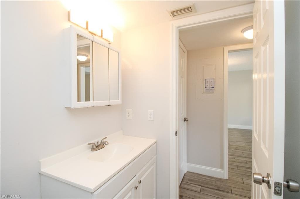 5635 Rattlesnake Hammock Rd 102d, Naples, FL 34113-41