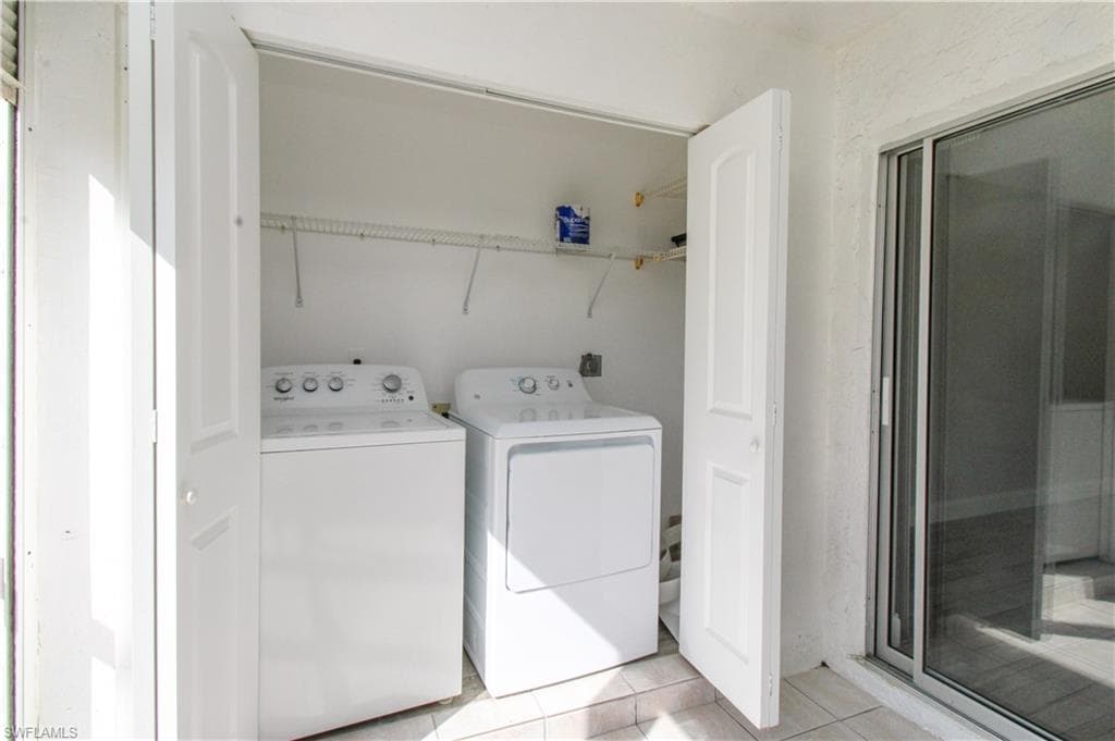 5635 Rattlesnake Hammock Rd 102d, Naples, FL 34113-43