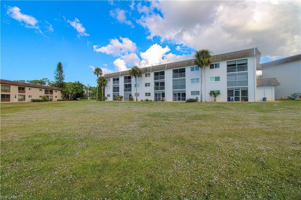 5635 Rattlesnake Hammock Rd 102d, Naples, FL 34113-46