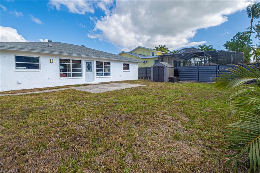 106 Pago Pago Dr W, Naples, FL 34113-24