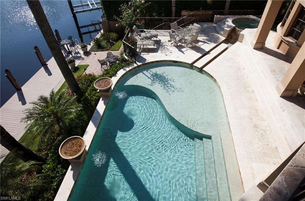 1979 4th St S, Naples, FL 34102-20