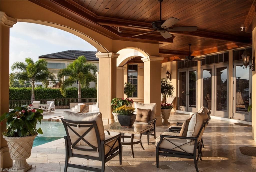 1979 4th St S, Naples, FL 34102-22