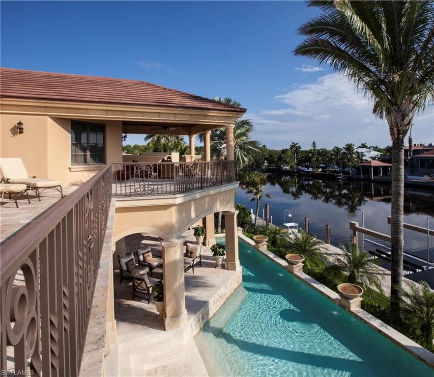1979 4th St S, Naples, FL 34102-24