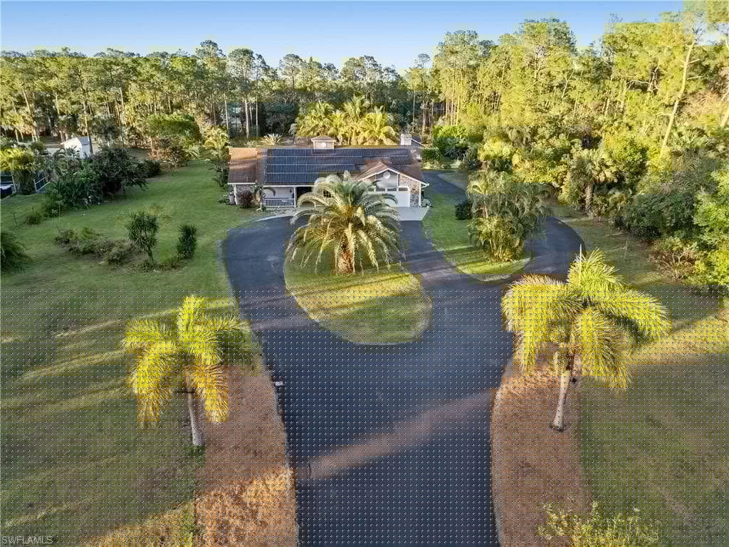 6011 Sea Grass Ln, Naples, FL 34116-9