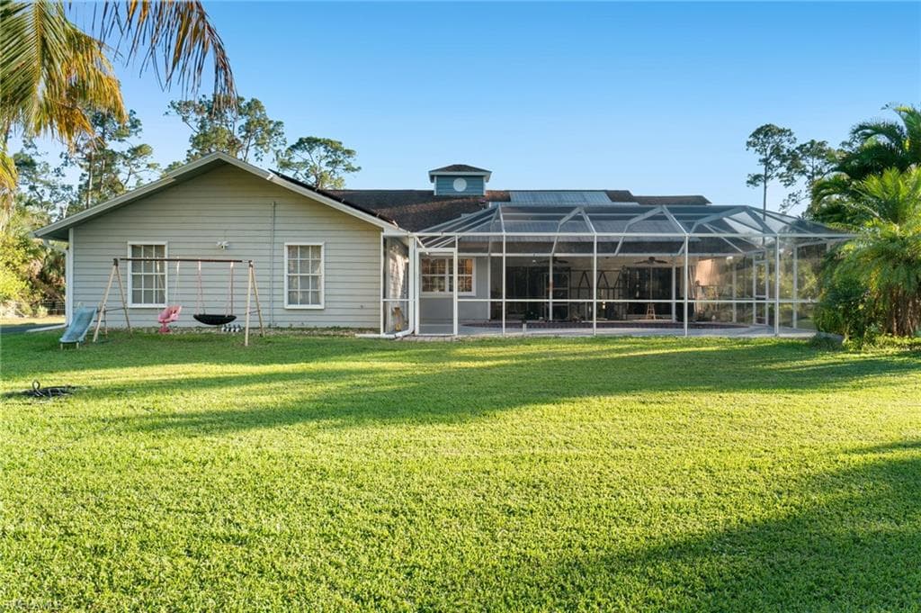 6011 Sea Grass Ln, Naples, FL 34116-14