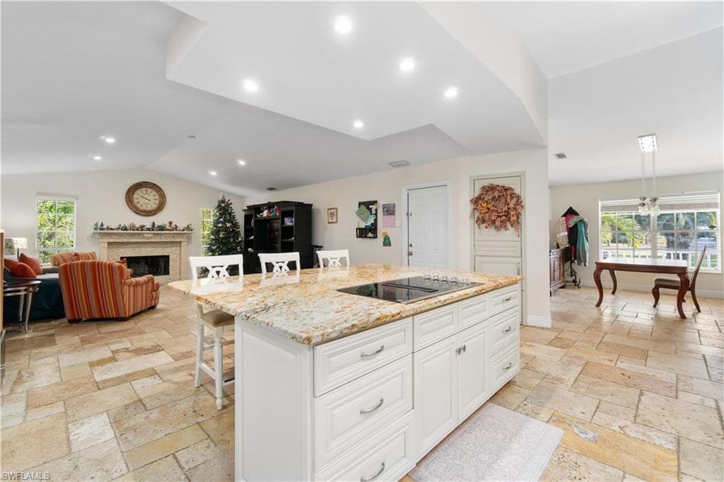 6011 Sea Grass Ln, Naples, FL 34116-21
