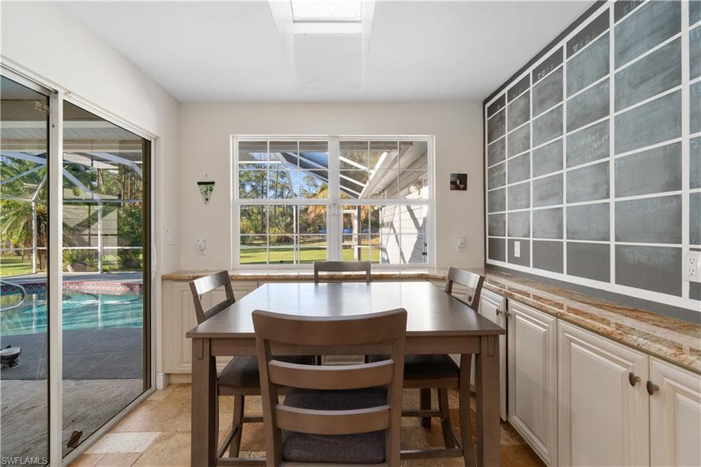6011 Sea Grass Ln, Naples, FL 34116-22
