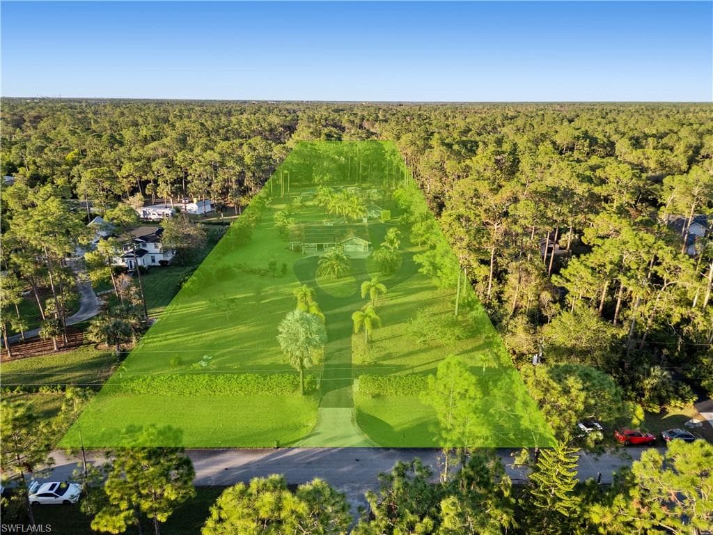 6011 Sea Grass Ln, Naples, FL 34116-3