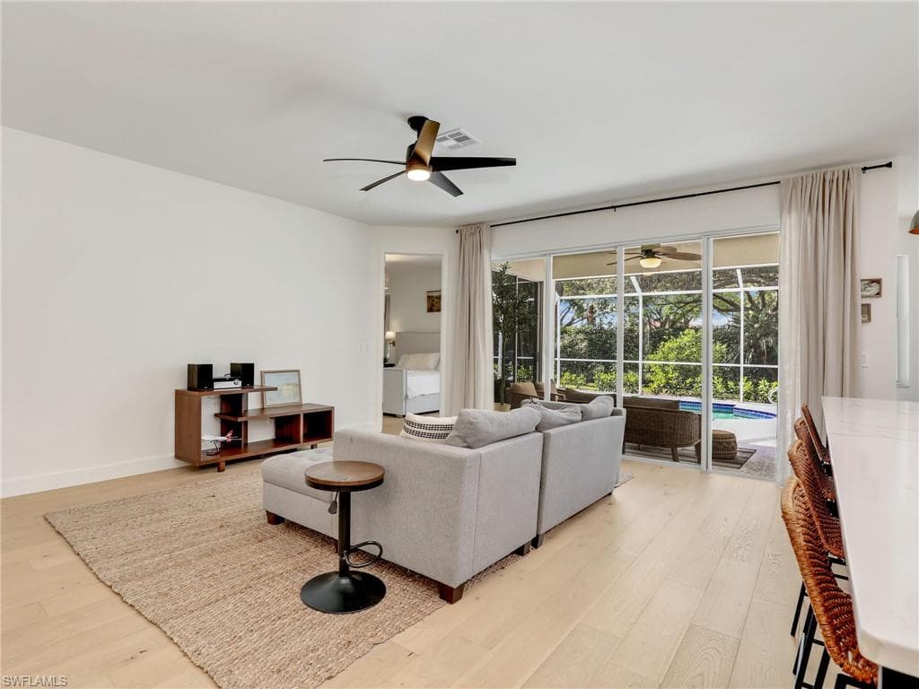 8850 Springwood Ct, Bonita Springs, FL 34135-13