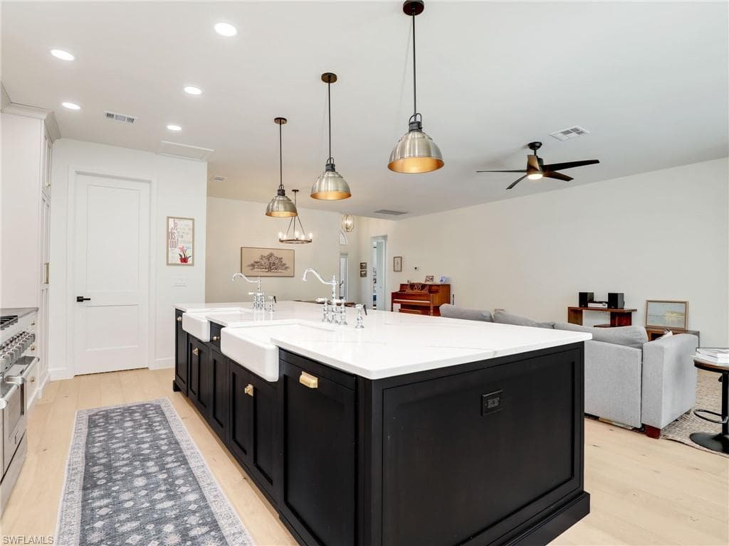 8850 Springwood Ct, Bonita Springs, FL 34135-23