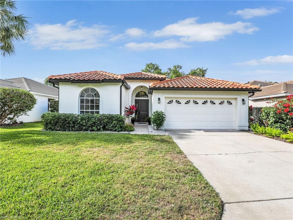 8850 Springwood Ct, Bonita Springs, FL 34135-1