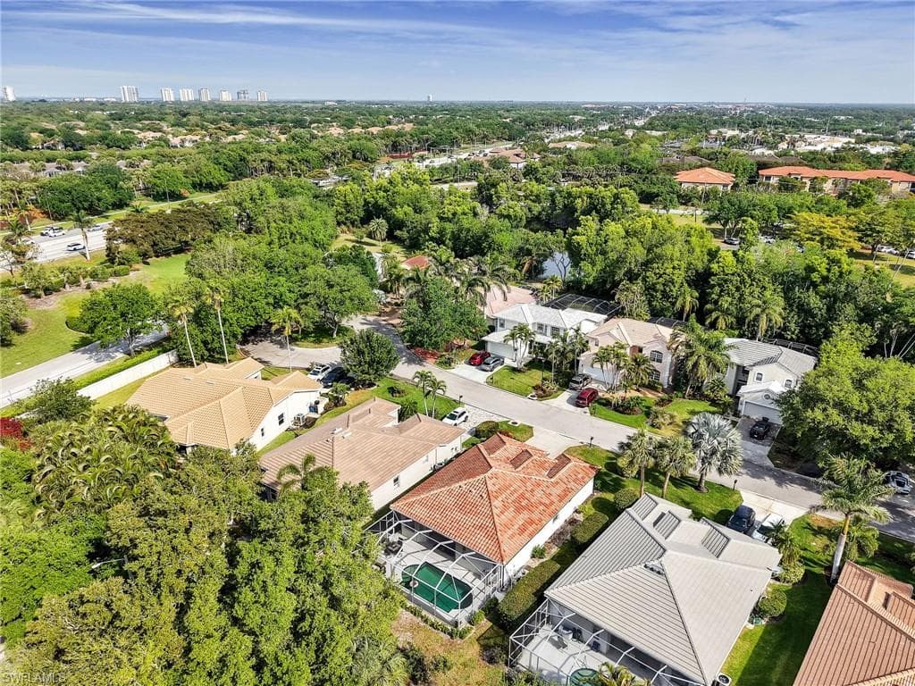 8850 Springwood Ct, Bonita Springs, FL 34135-39