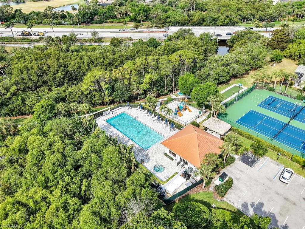 8850 Springwood Ct, Bonita Springs, FL 34135-41