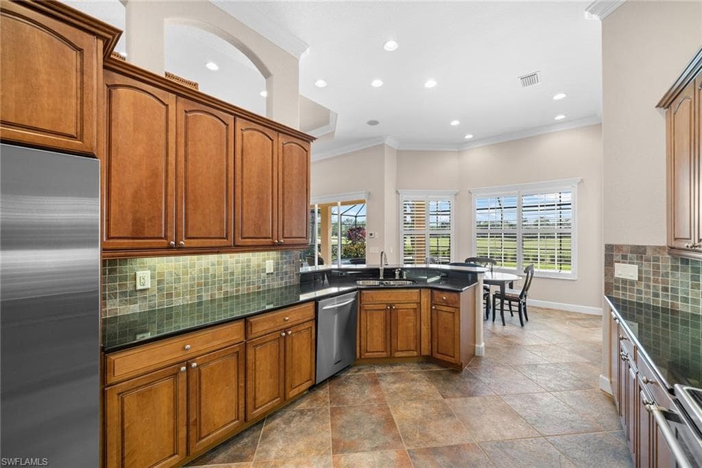11906 Heather Woods Ct, Naples, FL 34120-13