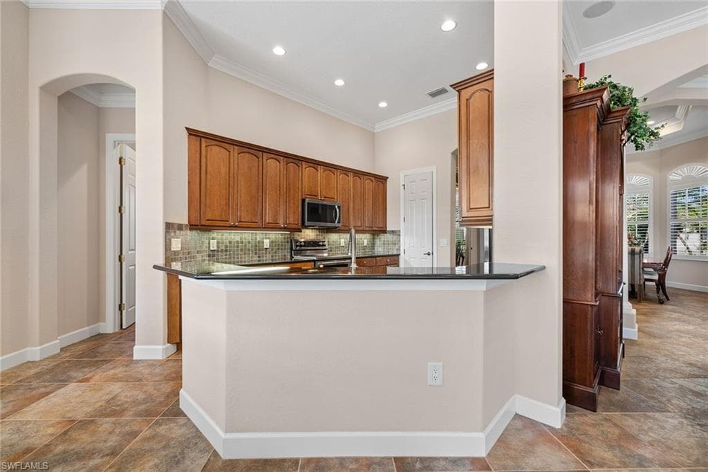 11906 Heather Woods Ct, Naples, FL 34120-15