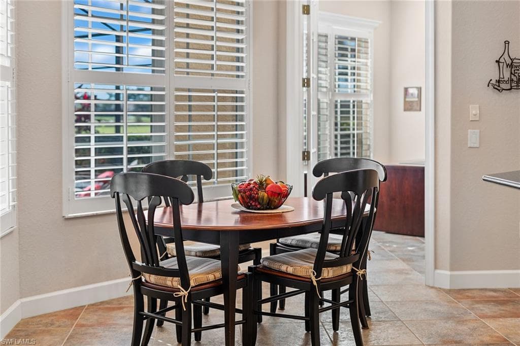 11906 Heather Woods Ct, Naples, FL 34120-17