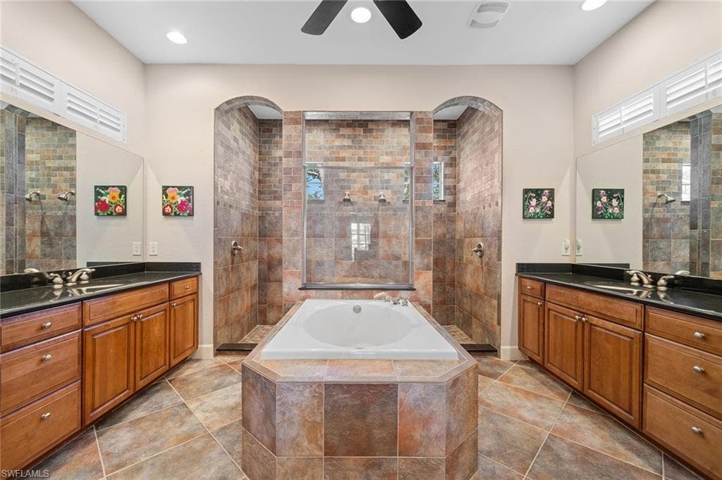 11906 Heather Woods Ct, Naples, FL 34120-22