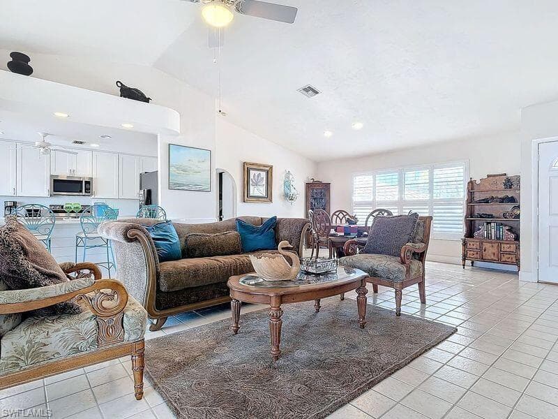 327 Conners Ave, Naples, FL 34108-14