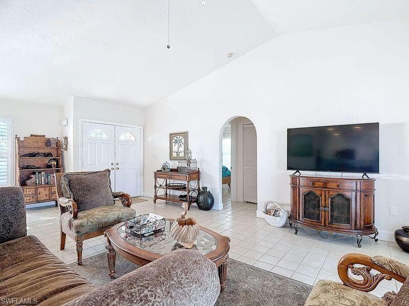 327 Conners Ave, Naples, FL 34108-15