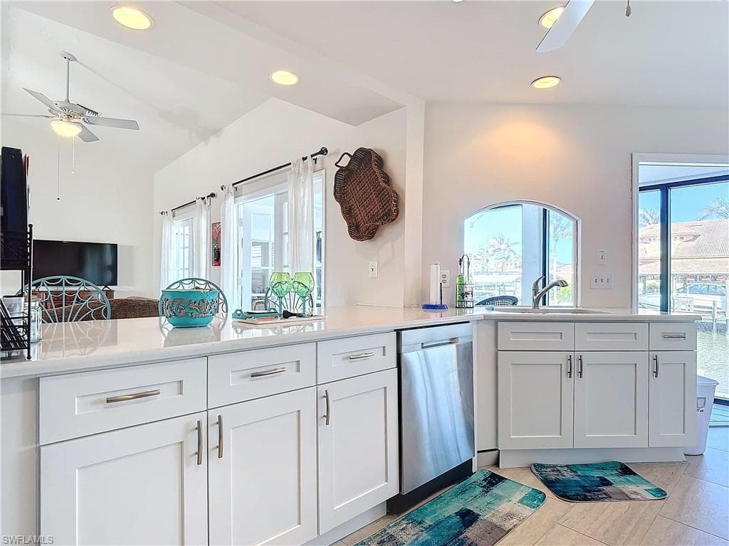 327 Conners Ave, Naples, FL 34108-21