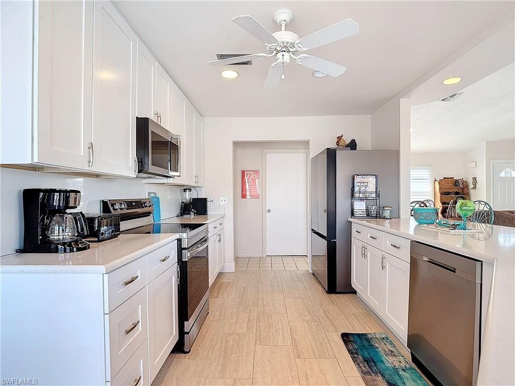 327 Conners Ave, Naples, FL 34108-24
