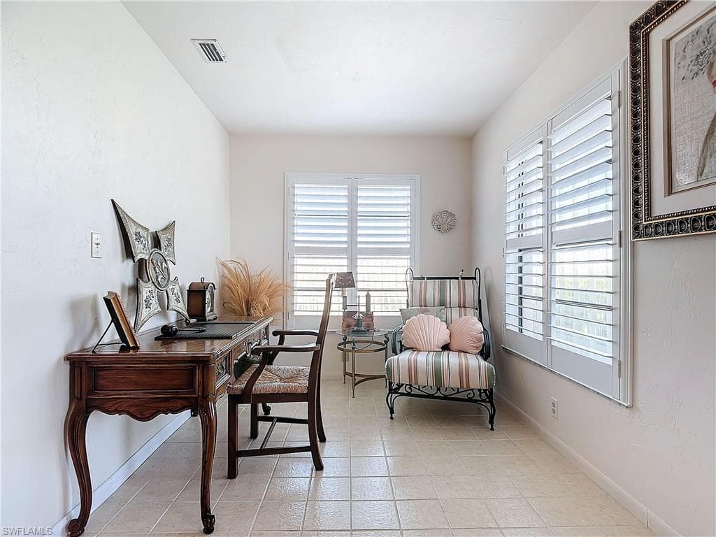 327 Conners Ave, Naples, FL 34108-38