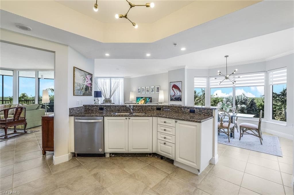 1050 Borghese Ln 206, Naples, FL 34114-16