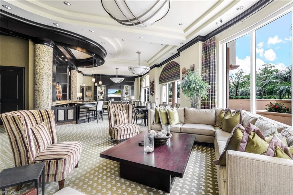 1050 Borghese Ln 206, Naples, FL 34114-39
