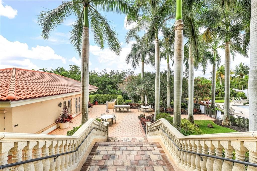 1050 Borghese Ln 206, Naples, FL 34114-43