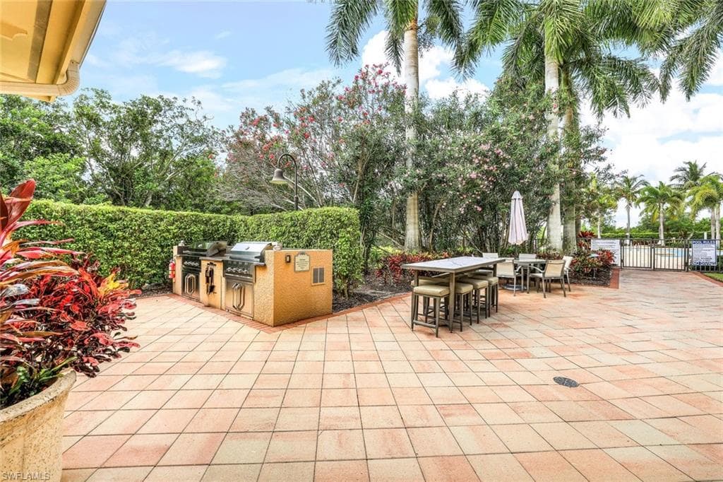 1050 Borghese Ln 206, Naples, FL 34114-46