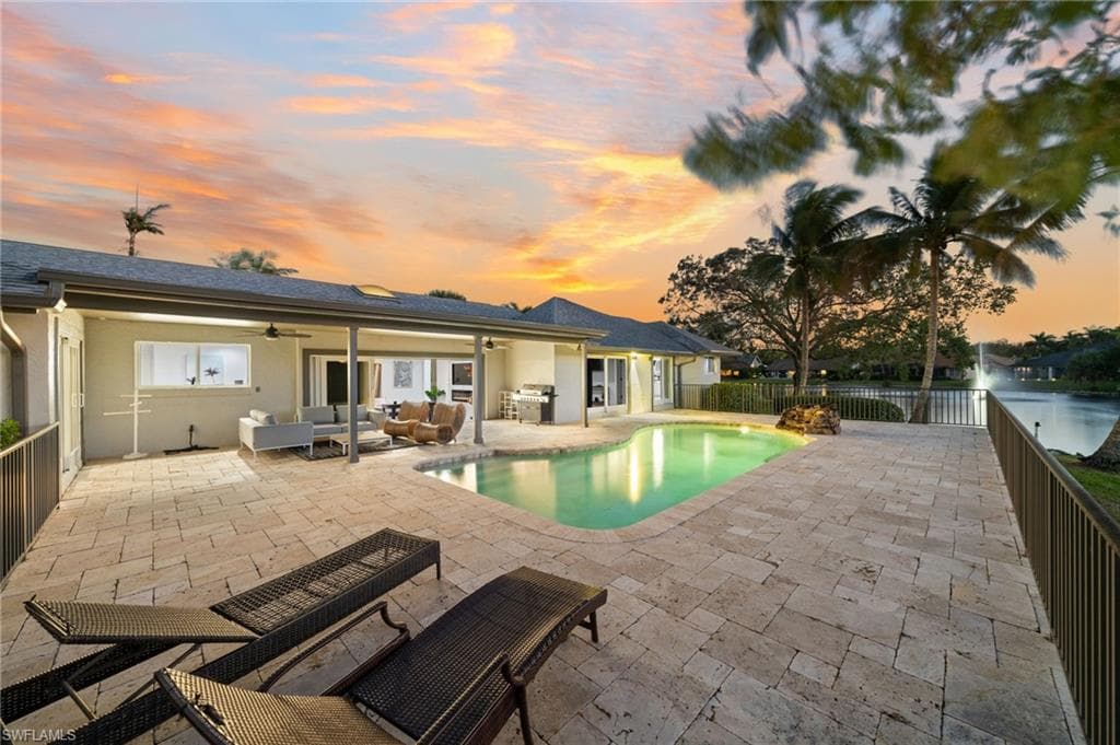2341 Mayfield Ct 8, Naples, FL 34105-12