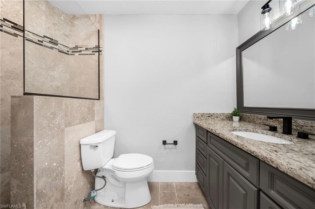 2341 Mayfield Ct 8, Naples, FL 34105-22