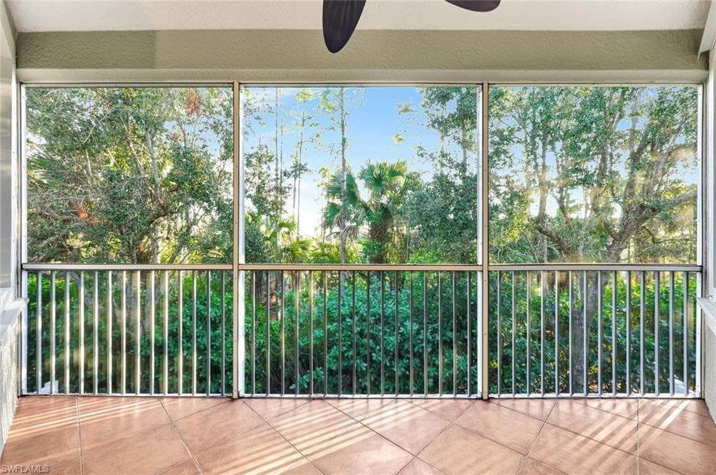 1355 Mariposa Cir 202, Naples, FL 34105-11