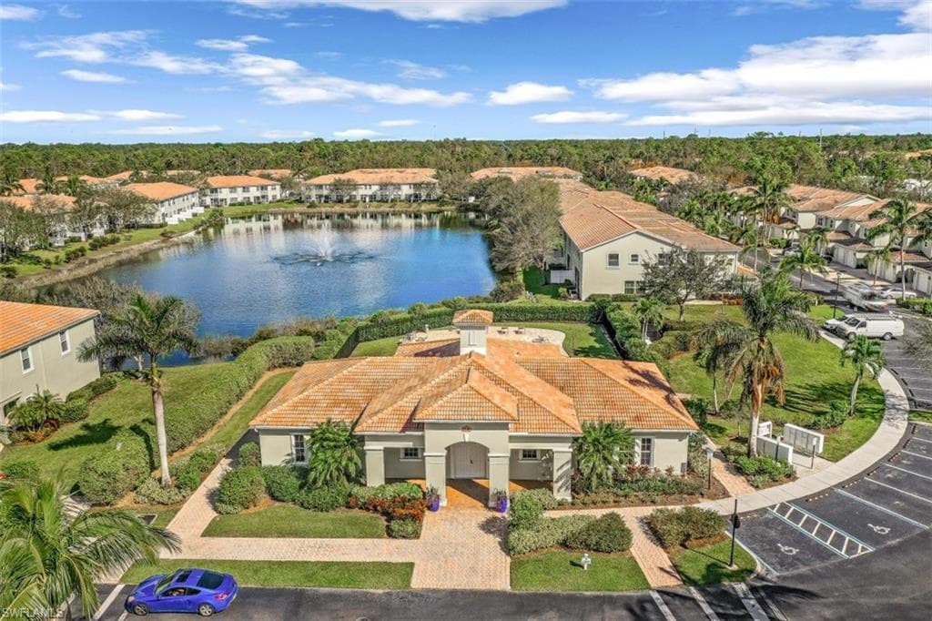 1355 Mariposa Cir 202, Naples, FL 34105-23