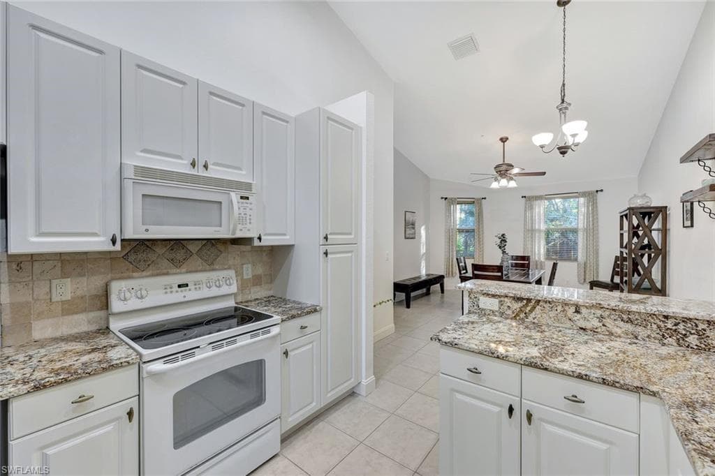 1355 Mariposa Cir 202, Naples, FL 34105-6