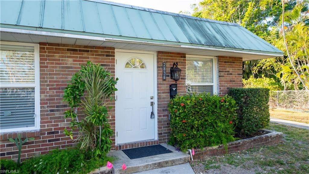 2836 Arbutus St A1, Naples, FL 34112-3
