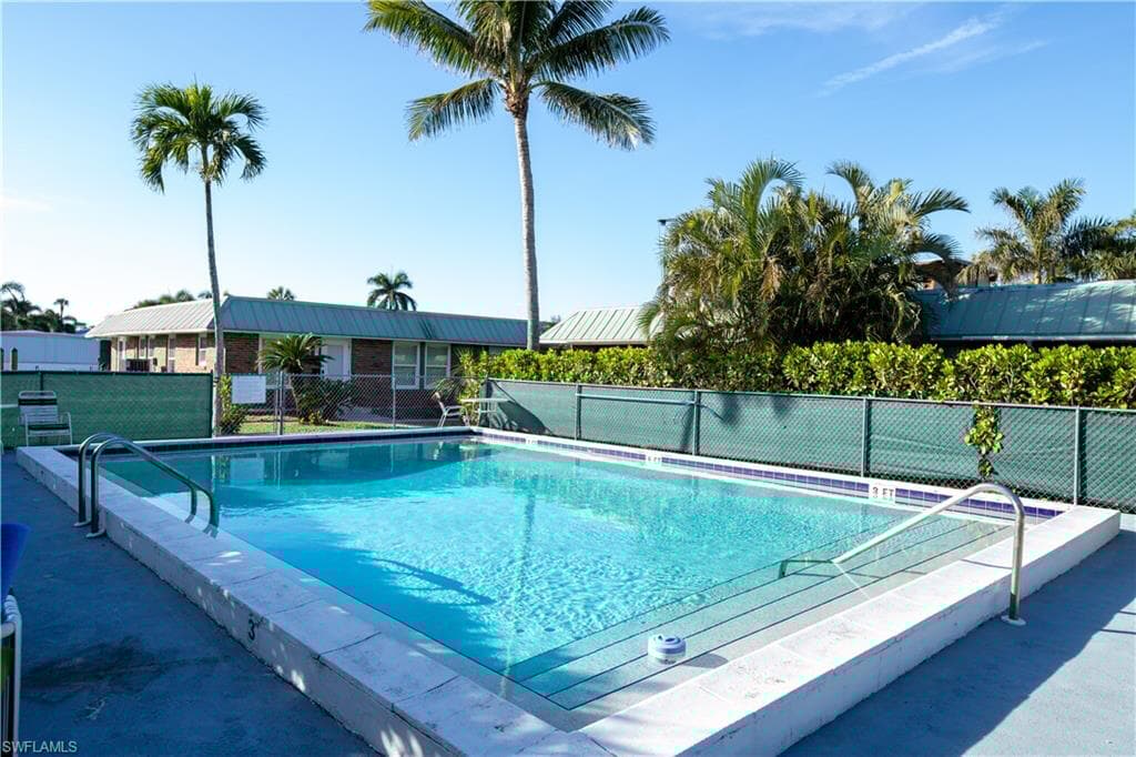 2836 Arbutus St A1, Naples, FL 34112-4