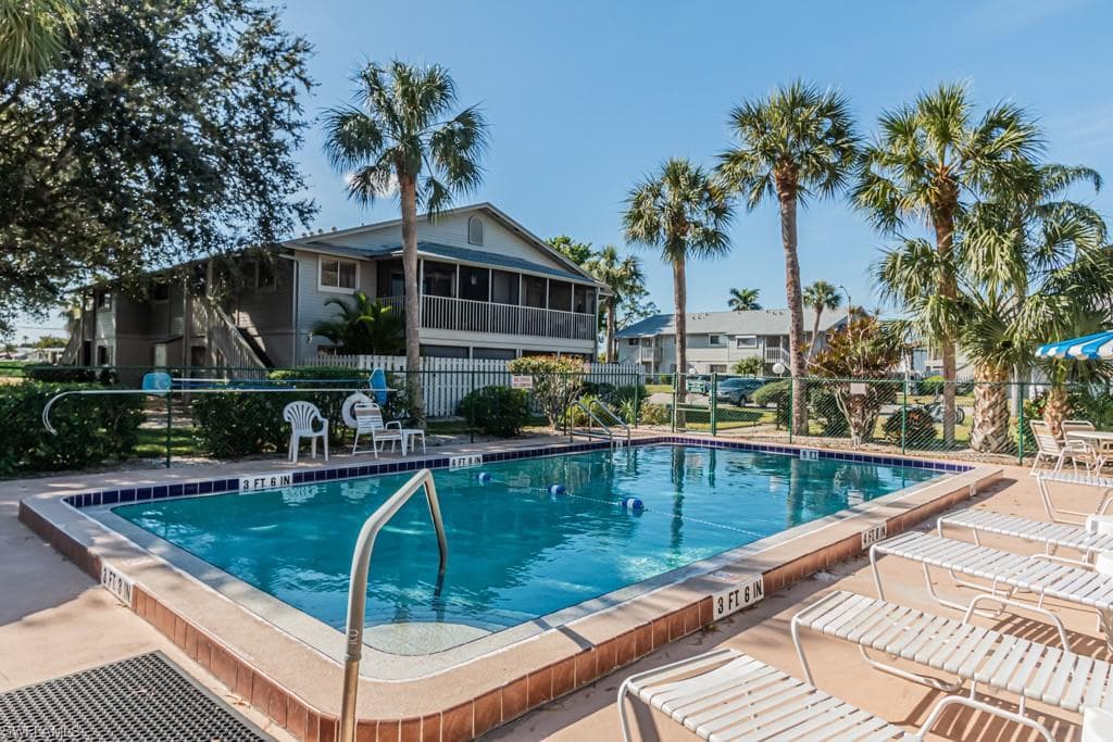 5745 Foxlake Dr D, North Fort Myers, FL 33917-4