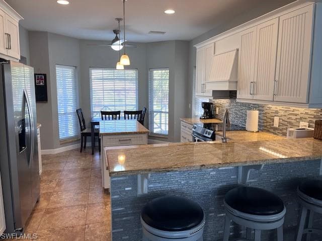 305 Colonial Ave, Marco Island, FL 34145-6