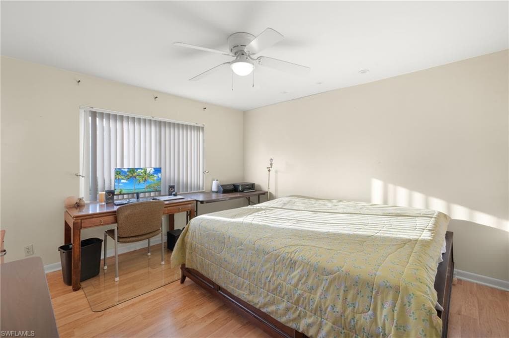 654 Palm View Dr 3, Naples, FL 34110-11