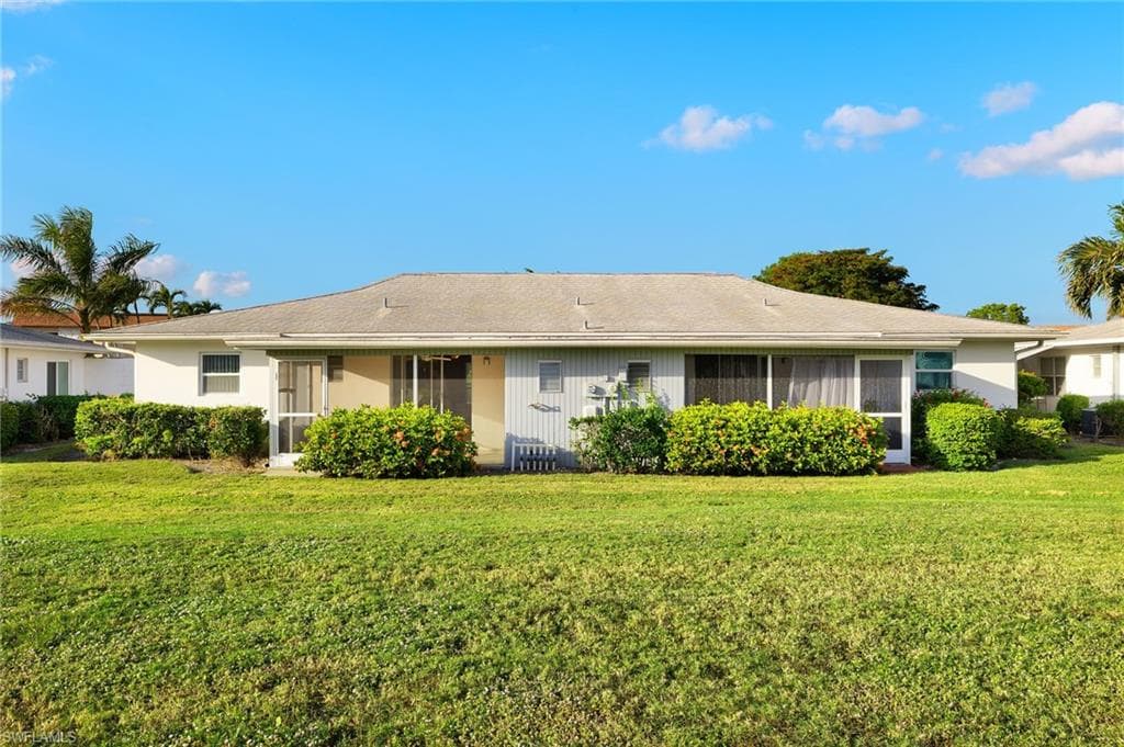 654 Palm View Dr 3, Naples, FL 34110-18