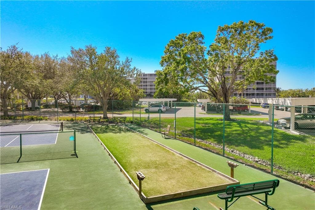 1 Bluebill Ave 201, Naples, FL 34108-23