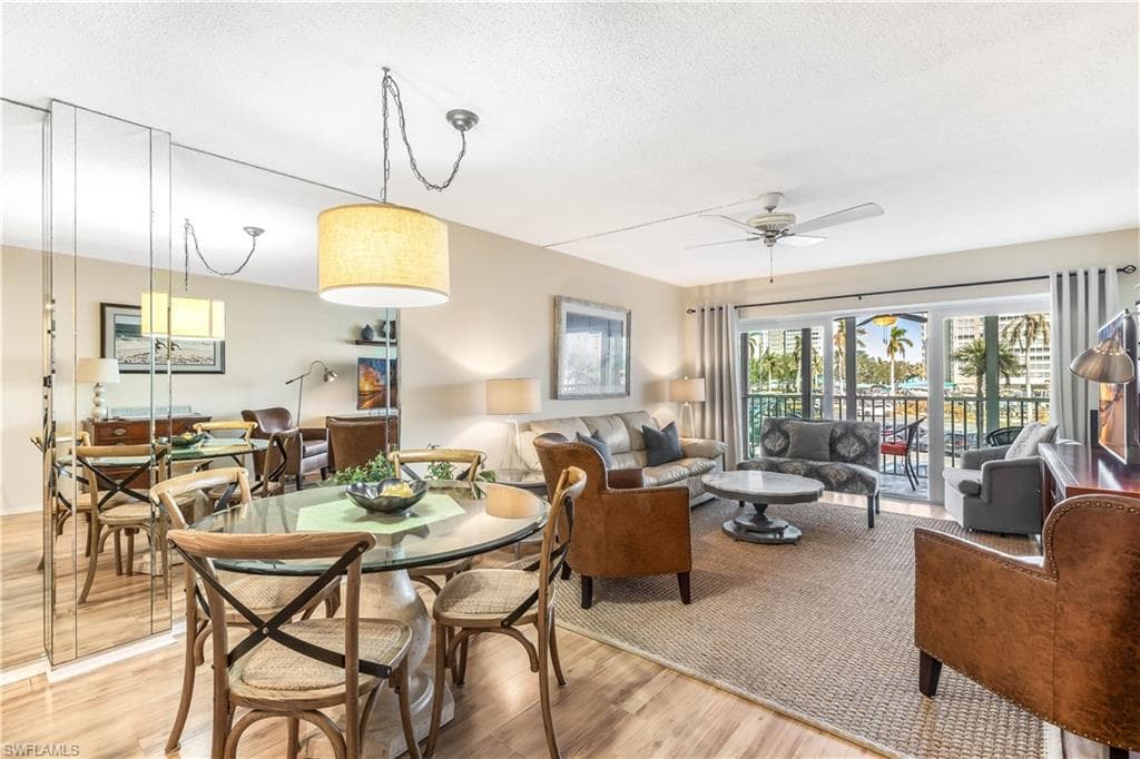 1 Bluebill Ave 201, Naples, FL 34108-6