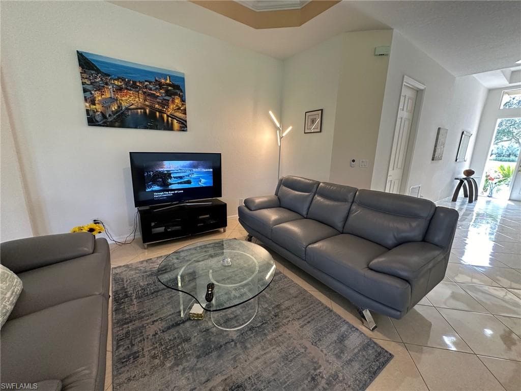 309 Harvard Ln, Naples, FL 34104-9