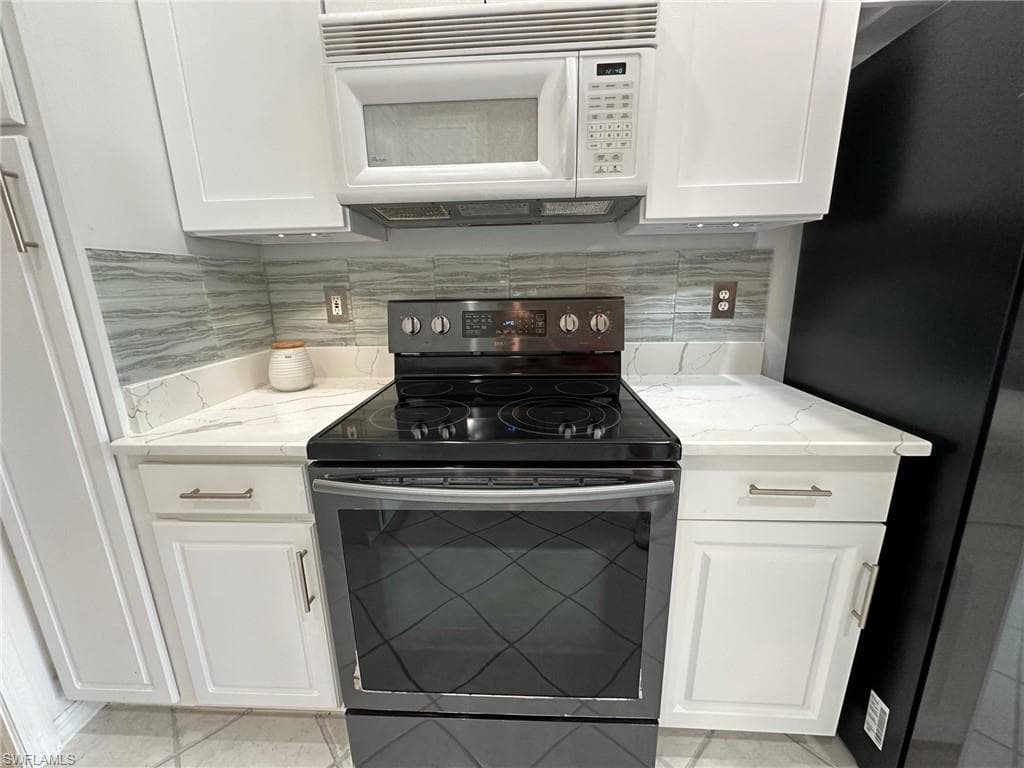 309 Harvard Ln, Naples, FL 34104-16