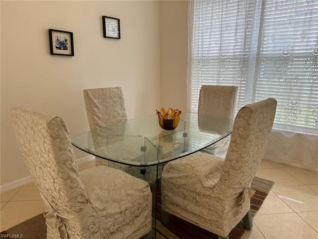 309 Harvard Ln, Naples, FL 34104-23