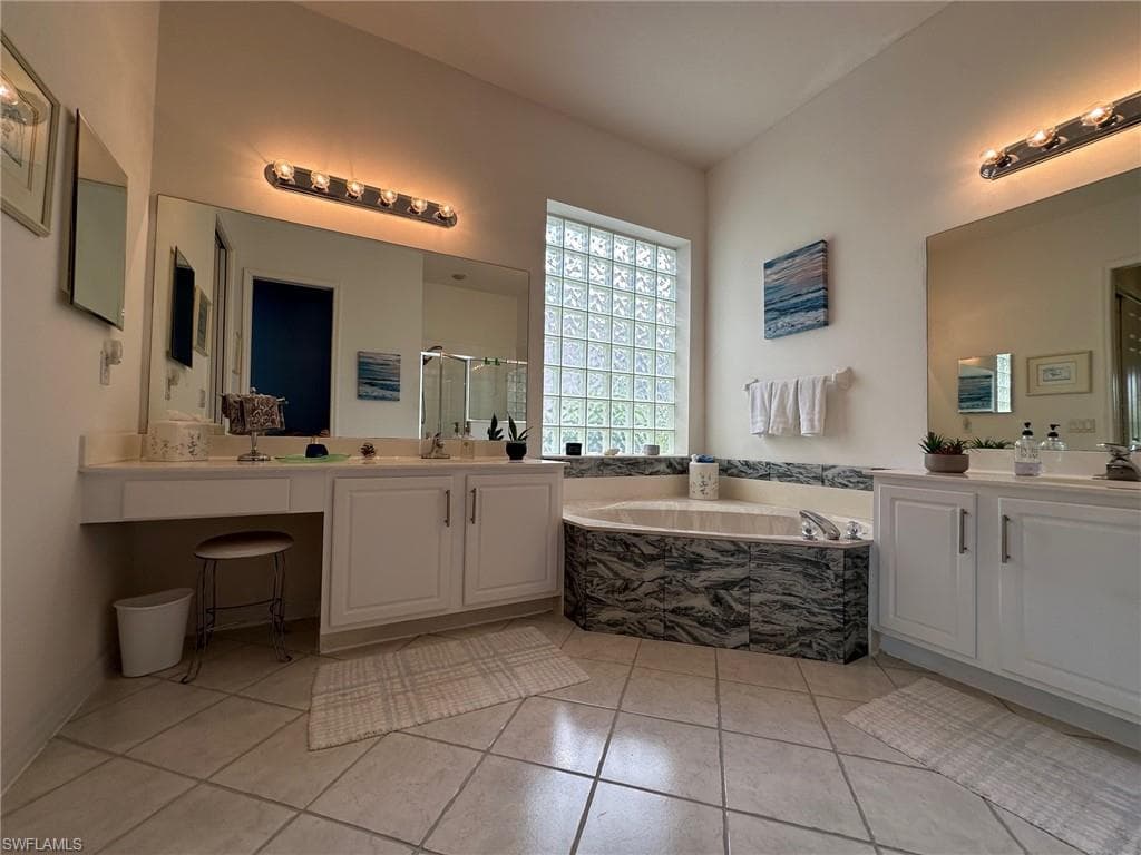 309 Harvard Ln, Naples, FL 34104-28