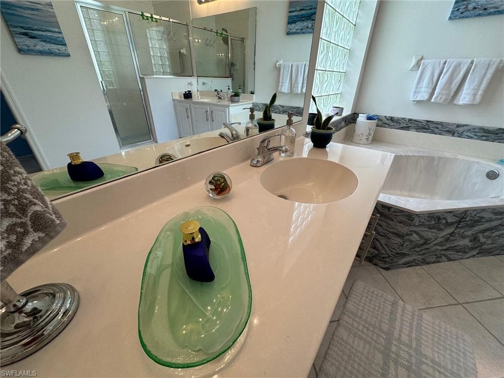 309 Harvard Ln, Naples, FL 34104-33